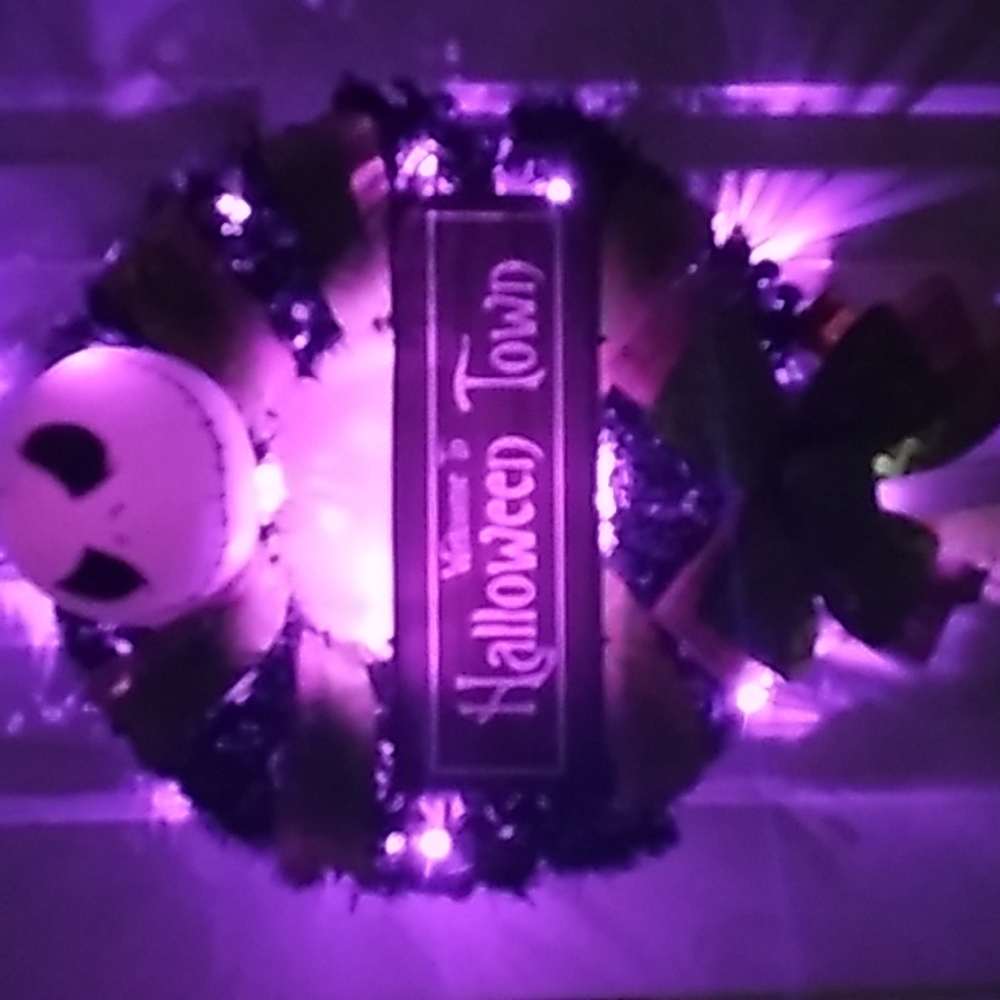 Disney Halloween Wall/Door Wreath Décor - Picture 6 of 6